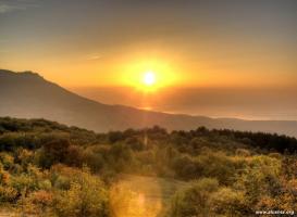 Восходы и закаты над Алуштой. Серия фотоснимков. Восходы - над... 